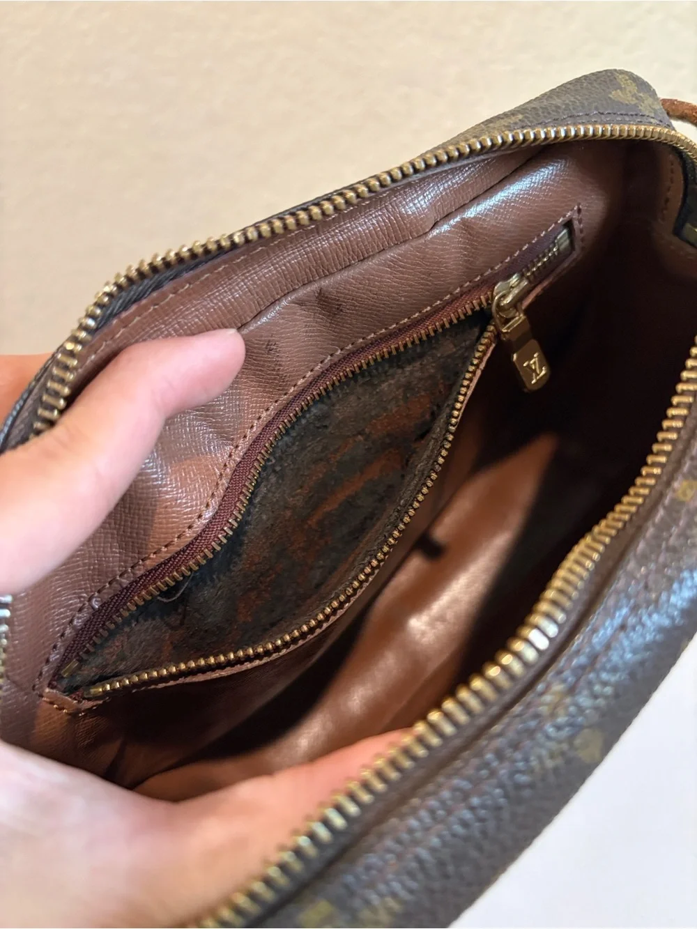 Louis Vuitton Jeunefille GM  Monogram Crossbody Bag